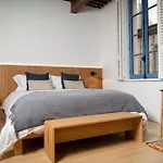 Apartment Bouquerie