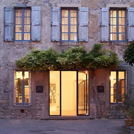 Apartment Bouquerie *
